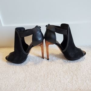 BCBG heels